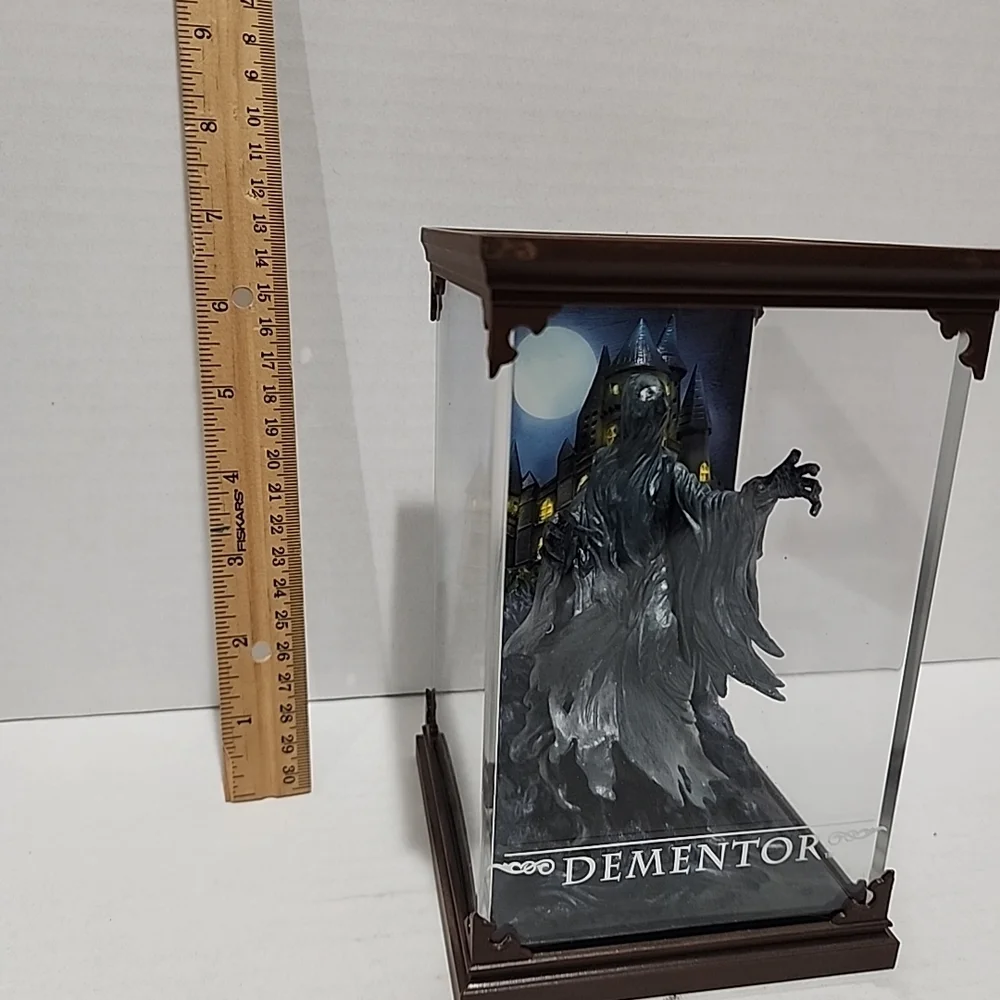 Dementor Display Case - Black and Gray